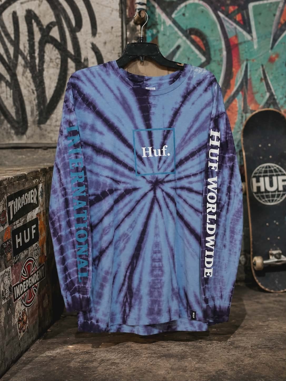 HUF Worldwide Tie Dye Long Sleeve Shirt Mens Medium Skatewear Sleeve Graphics